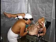 Trẻ Connor sex nhat ban me va con ngón tay và trên dạ dày